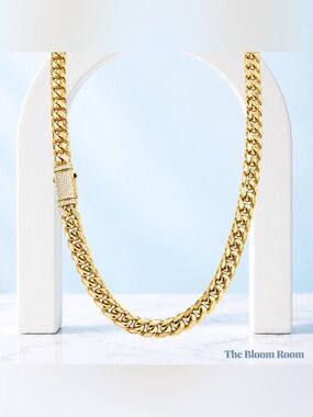 Verra 10MM Cuban Necklace | 18K Gold Layered
